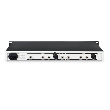 Crossover elettronico attivo stereofonico a 2 vie per canale più subwoofer.