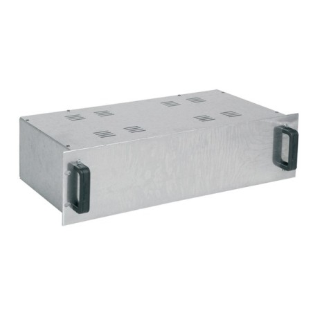 Scatola rack 19' con pannello frontale 3 mm. cieco. Disponibile in alluminio satinato.
