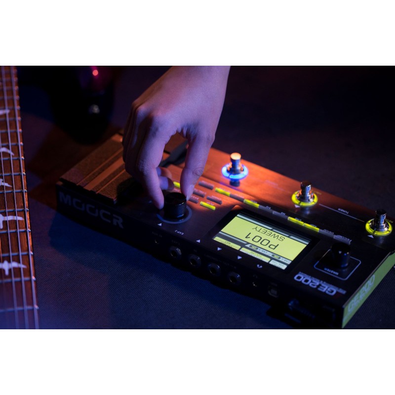 Mooer GE200 MODELADOR Y MULTI-EFECTOS