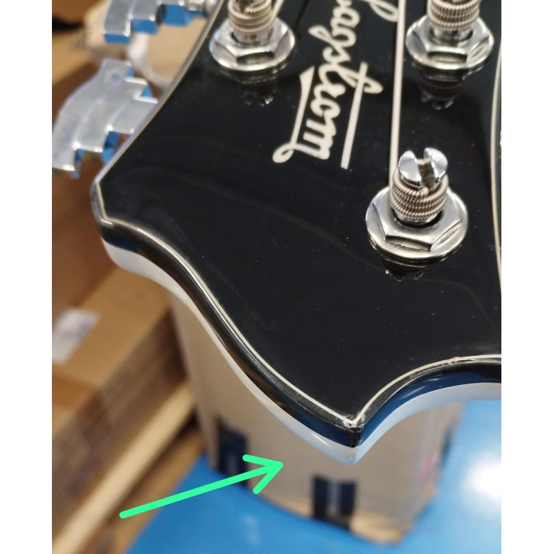 Hagstrom NEKROMANT 5 WHT