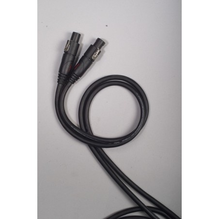 Passive speaker cable 10.0 mm overall diameter. High flexibility.