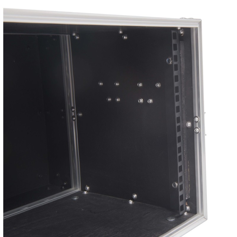 19' Rack case 6U, 25 cm rackable depth.