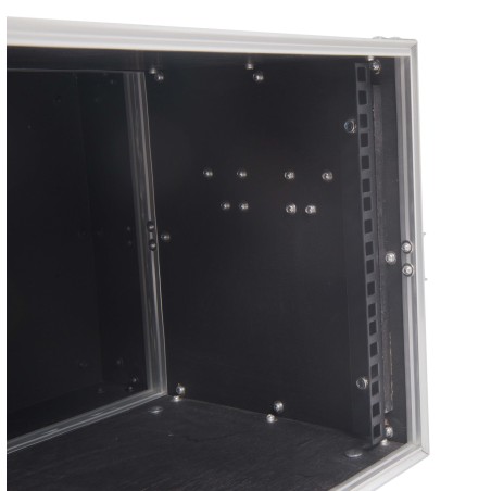19' Rack case 6U, 25 cm rackable depth.